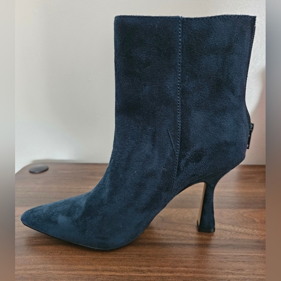 Vibrant Teal Faux Suede, Pointed-Toe, Heeled Ankle Boot NWT - Picture 6 of 7